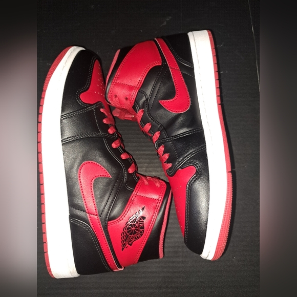 2022 Nike Air Jordan 1 Mid 'Alternate Bred Men's Sneakers Size 10. (No Box) - Picture 11 of 16